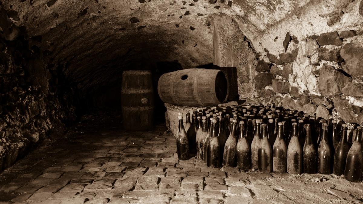 http://www.travel-pb.com/2013/05/dusty-wine-cellar.html